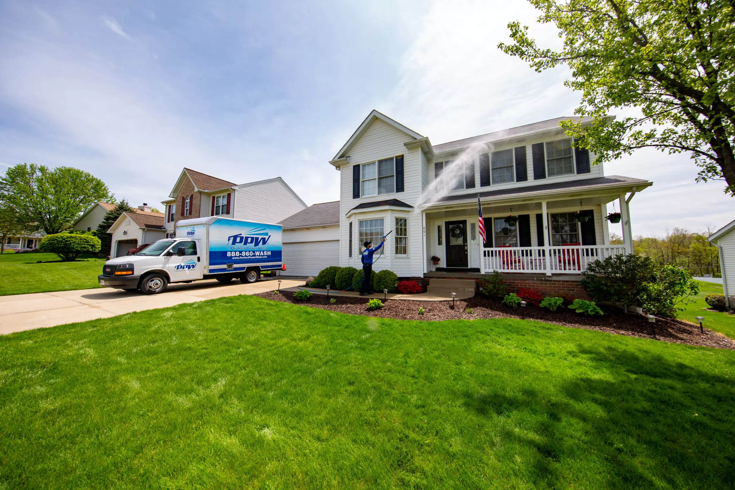 House washing in Orlando removing mold, algae, and grime safely